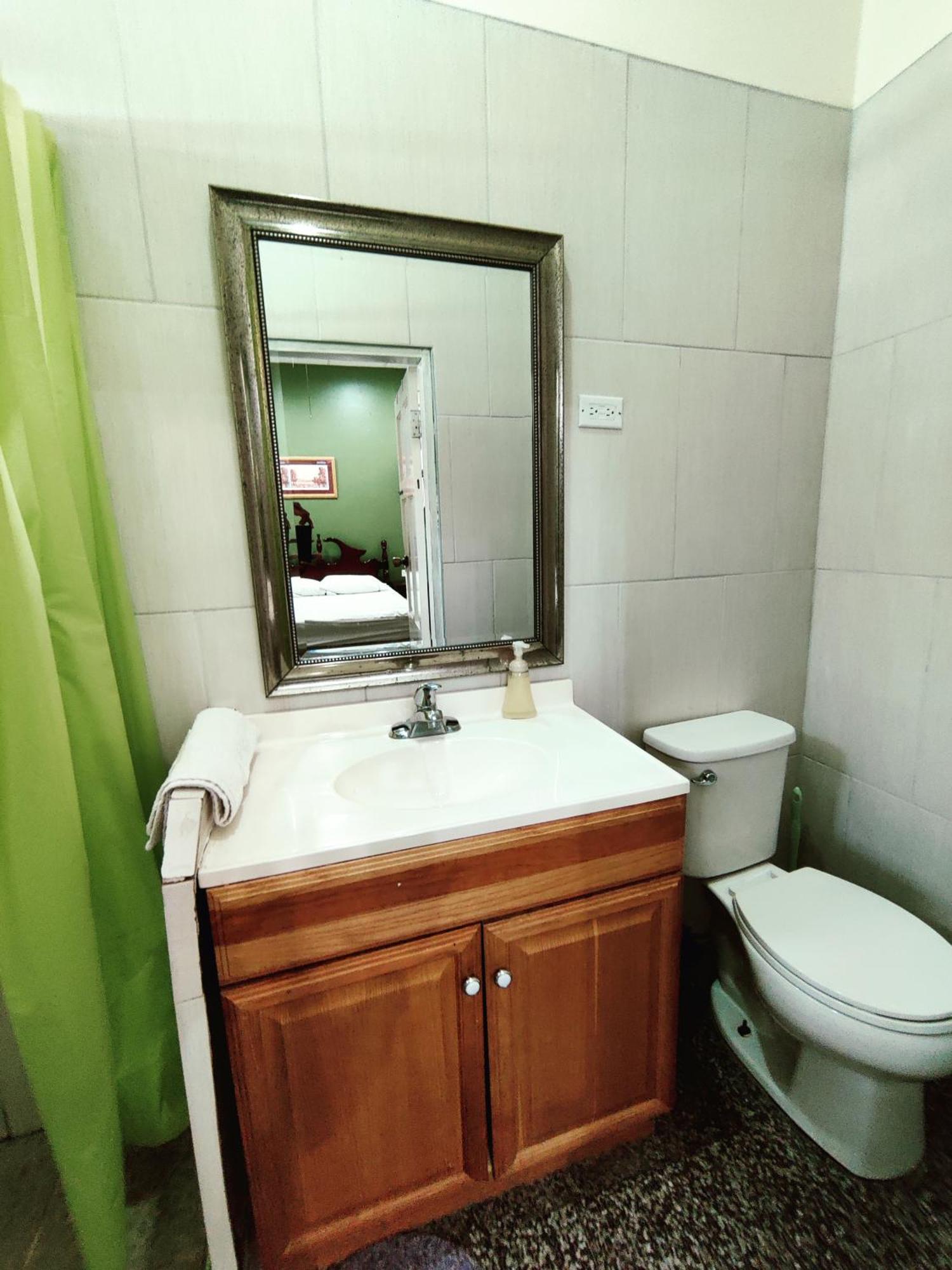 Woodbrook On The Avenue Bed & Breakfast Port of Spain Ngoại thất bức ảnh