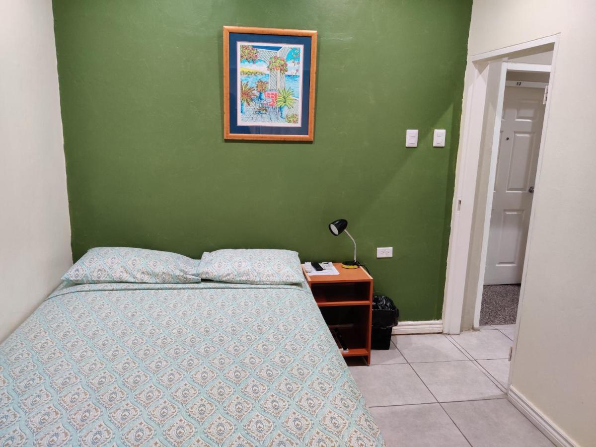 Woodbrook On The Avenue Bed & Breakfast Port of Spain Ngoại thất bức ảnh