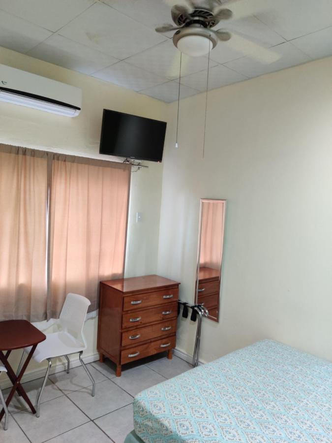 Woodbrook On The Avenue Bed & Breakfast Port of Spain Ngoại thất bức ảnh