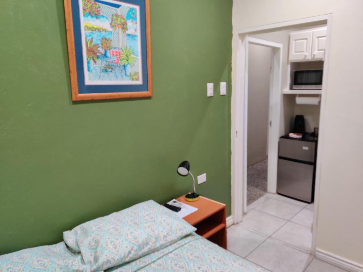 Woodbrook On The Avenue Bed & Breakfast Port of Spain Ngoại thất bức ảnh