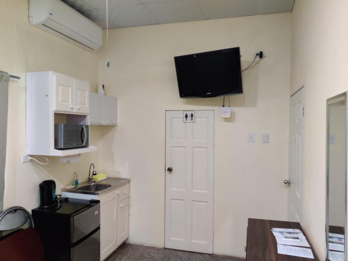 Woodbrook On The Avenue Bed & Breakfast Port of Spain Ngoại thất bức ảnh